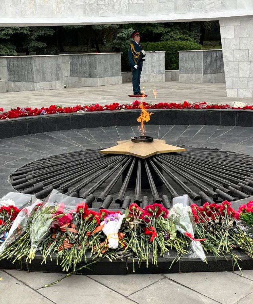 Сотрудники фонда почтили память павших в Великой Отечественной войне |  08.05.2024 | Ростов-на-Дону - БезФормата